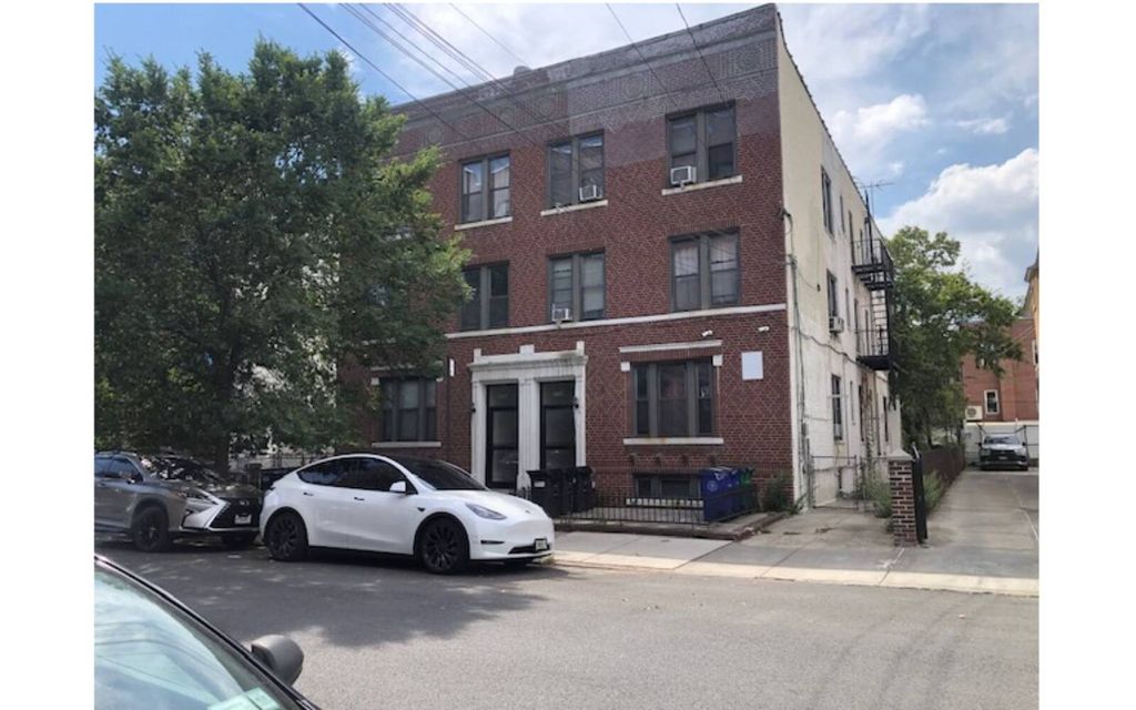 Photo of 21462148 East 17th St, Brooklyn, NY 11229 (MLS # 11582743)