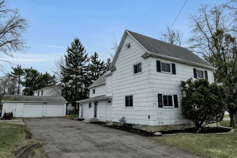 Photo of 2793 Amsdell Rd, Hamburg, NY 14075 (MLS # 11674864)