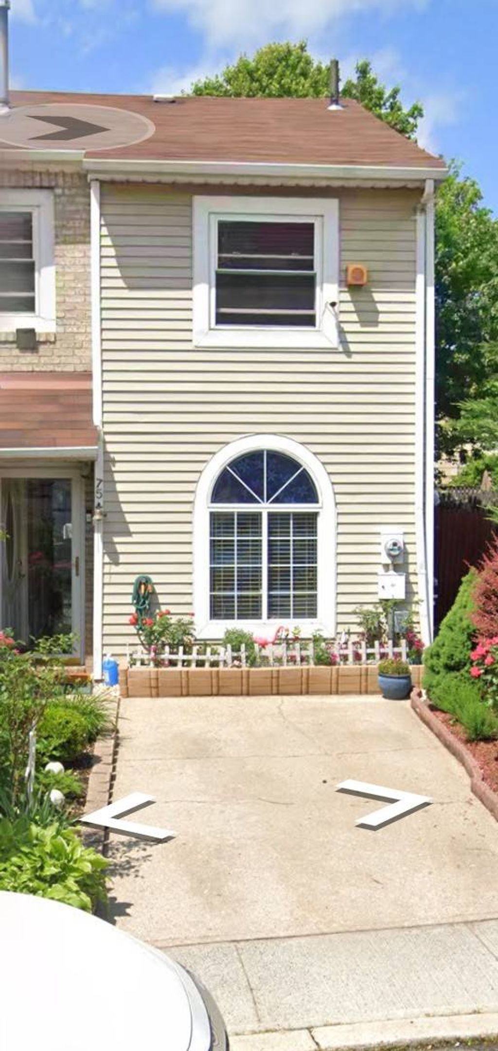 Photo of 75 Benjamin Dr, Staten Island, NY 10303 (MLS # 11729995)