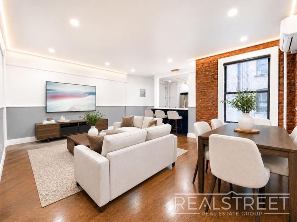 Photo of 141 Joralemon Street #3C, Brooklyn, NY 11201 (MLS # 11801449)