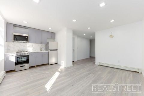 Photo of 114 Patchen Ave #2, BROOKLYN, NY 11221 (MLS # 11668682)