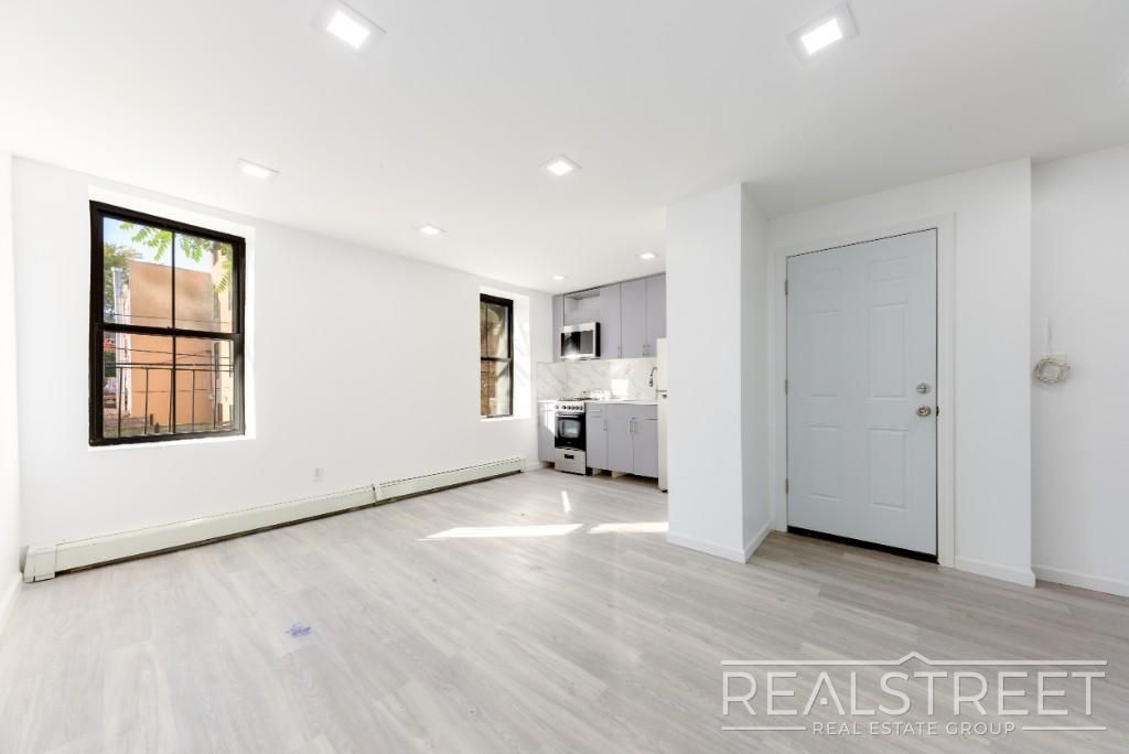 Photo of 114 Patchen Ave #2, BROOKLYN, NY 11221 (MLS # 11668682)