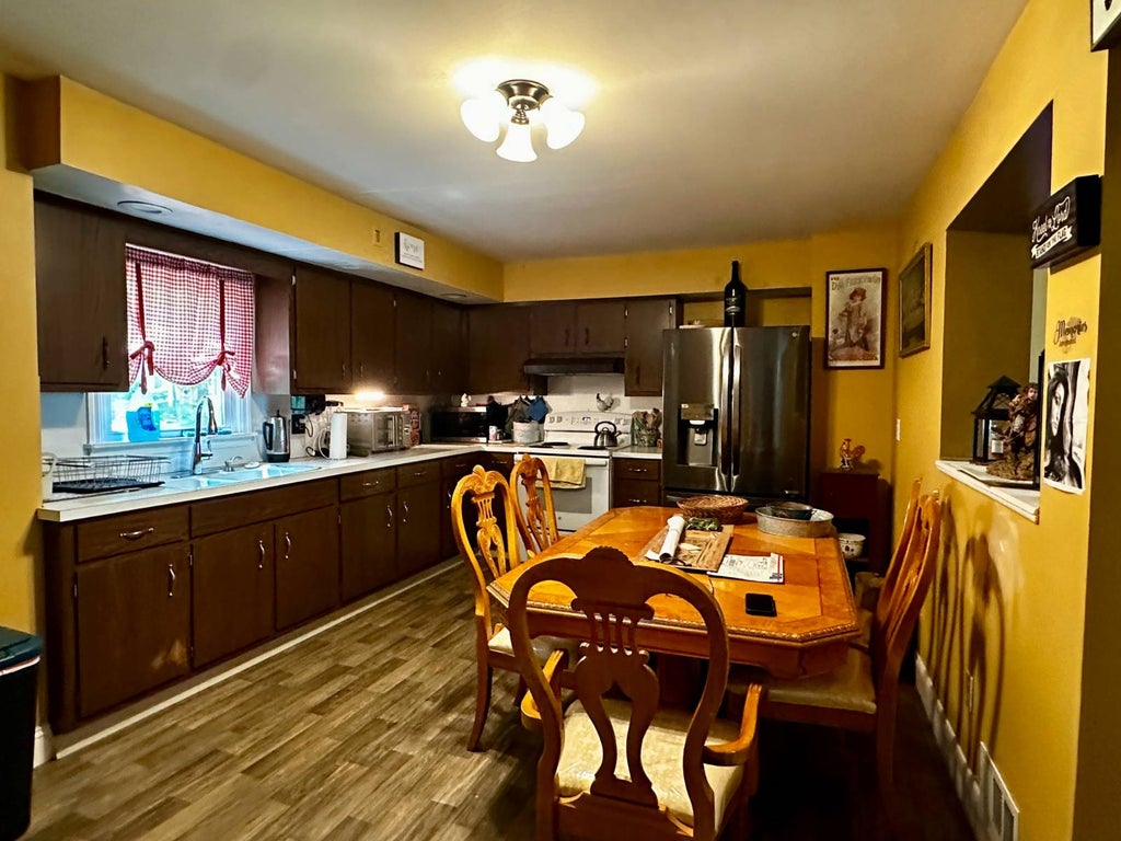 Photo of 69 Cedar Ave, Poughkeepsie, NY 12603 (MLS # 11938454)