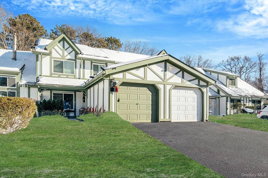 Photo of 97 Drexelgate Court, Middle Island, NY 11953 (MLS # 11641979)