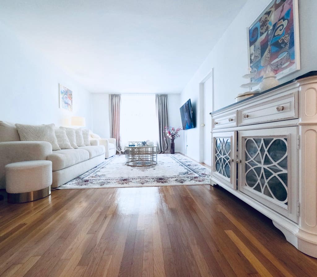 Photo of 55 Austin Place #3N, Staten Island, NY 10304 (MLS # 11933215)