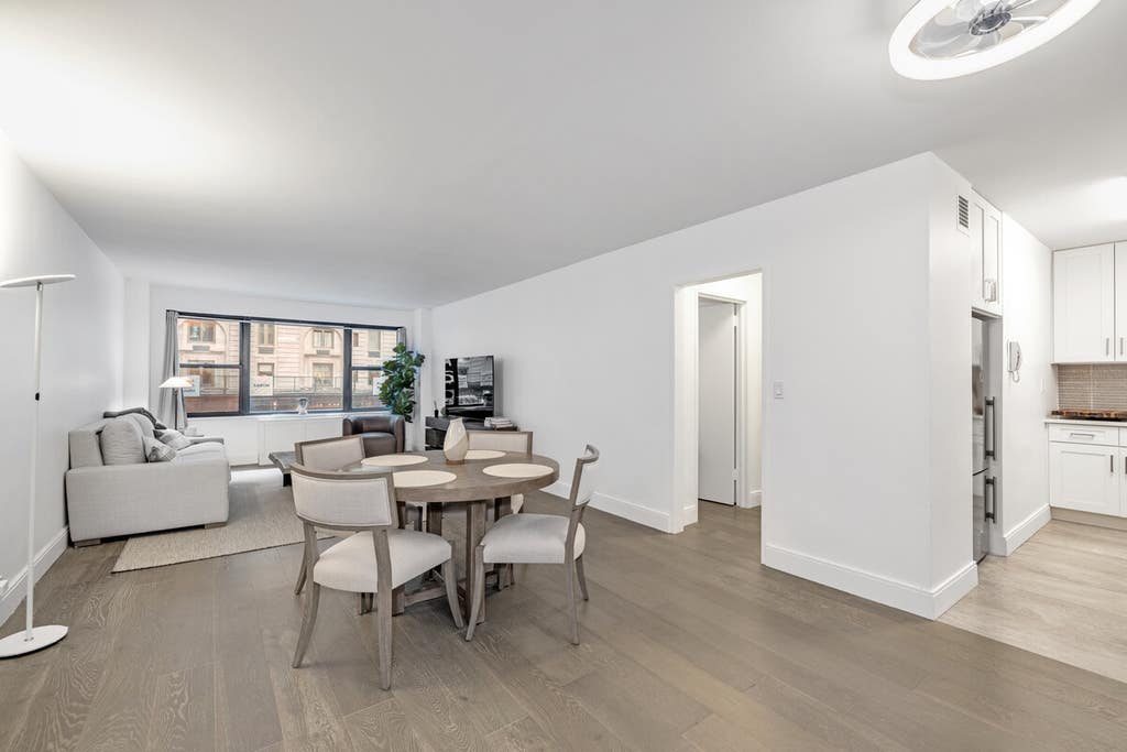 Photo of 77 West 55th Street #2HH, New York, NY 10019 (MLS # 11913865)