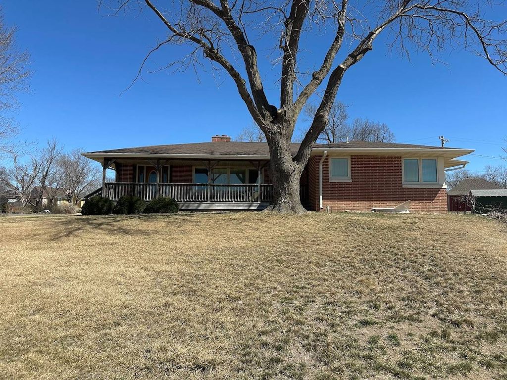 Photo of 708 Sunset Drive, Deshler, NE 68340 (MLS # 11680338)