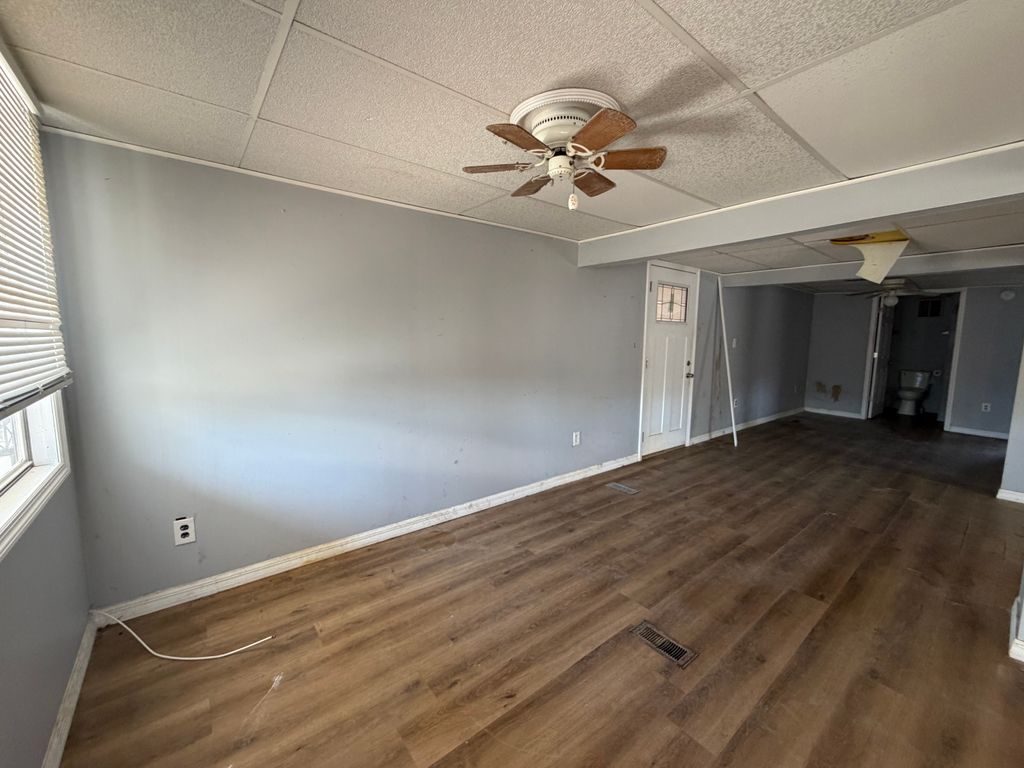 Photo of 512 Empire Ave, Lakeland, FL 33815 (MLS # 11619910)