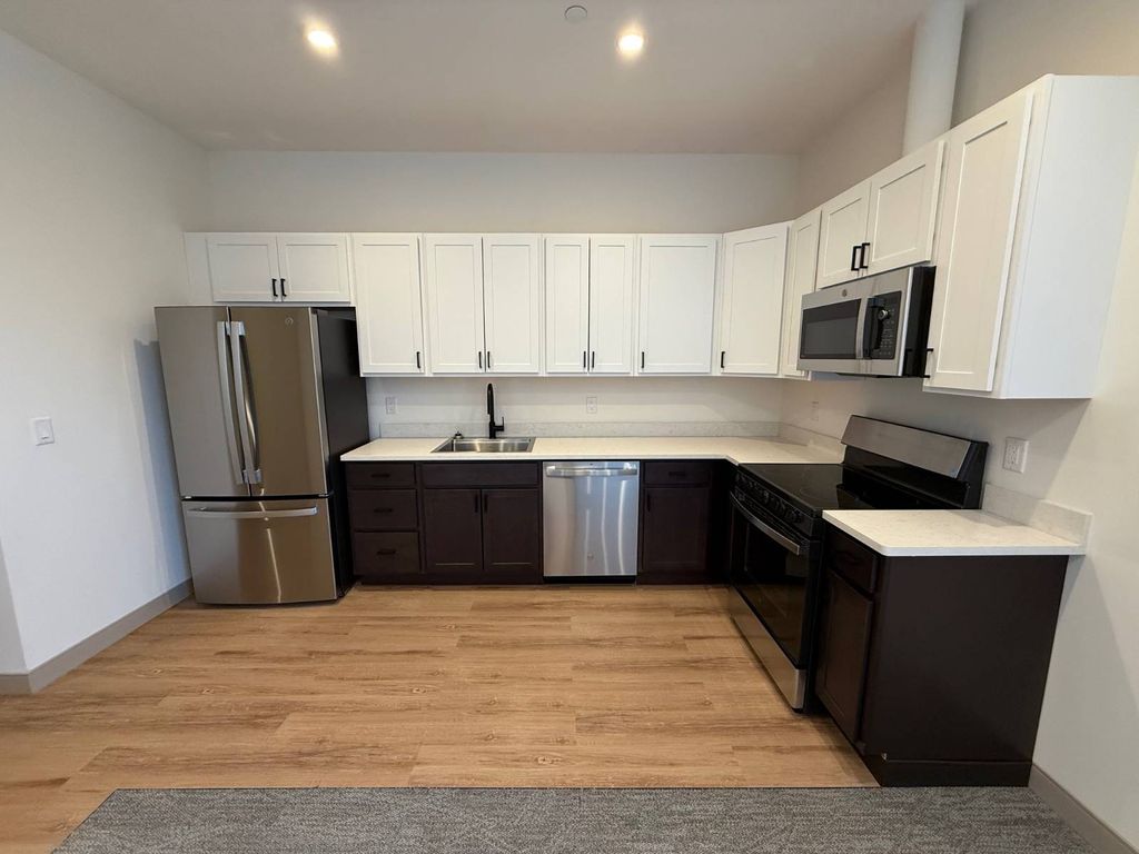 Photo of 1117 W Fayette Street #111, Syracuse, NY 13204 (MLS # 11655434)