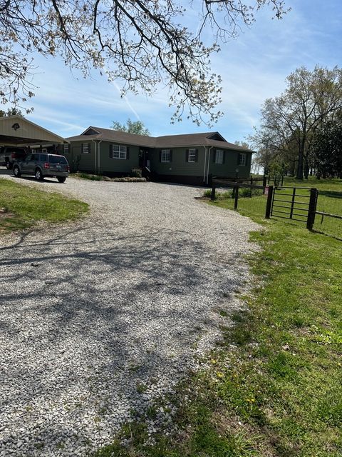 Photo of 7321 Highland Lick Road, Lewisburg, KY 42256 (MLS # 11688207)