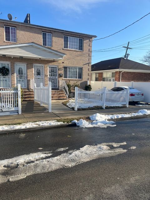 Photo of 13715 220th Pl, Laurelton, NY 11413 (MLS # 11622443)