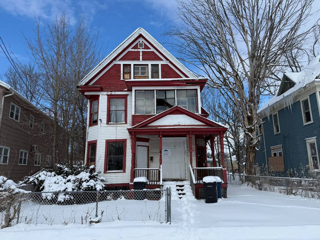 Photo of 226 Sabine St, Syracuse, NY 13204 (MLS # 11652429)