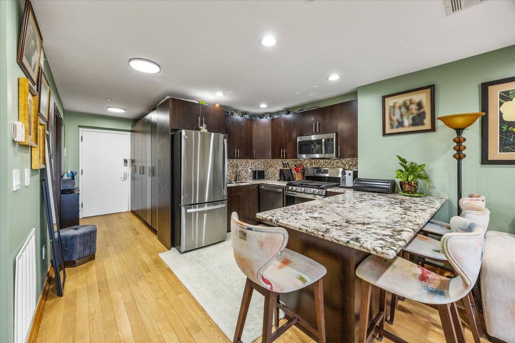 Photo of 3015 Brighton 6 Street #6B, Brooklyn, NY 11235 (MLS # 11629900)