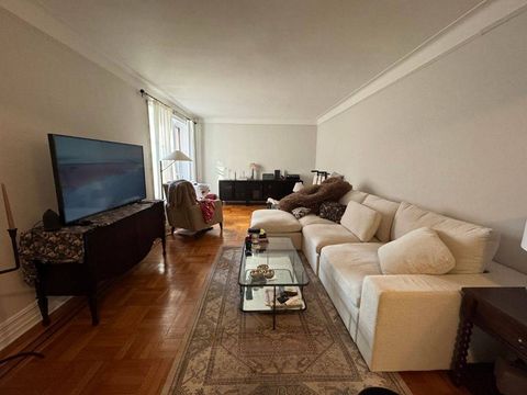 Photo of 50 Ocean Parkway #5F, Brooklyn, NY 11218 (MLS # 11650935)