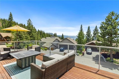 Single Family Residence in Incline Village NV 1048 Apollo Court Ct.jpg