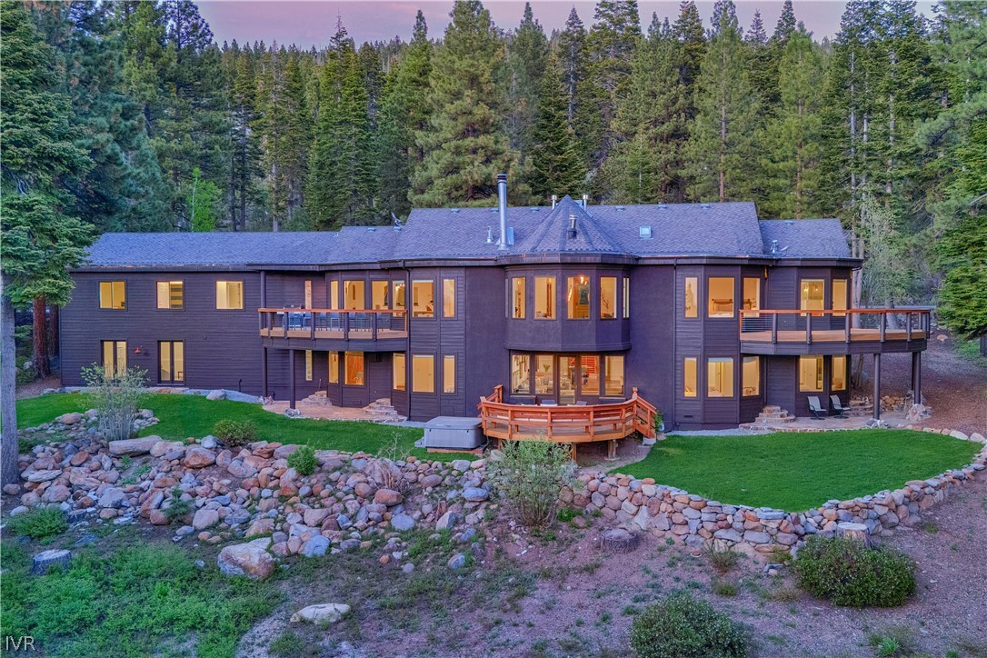 949 Fairview Boulevard