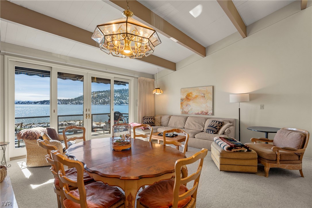 549 Lakeshore Boulevard 16