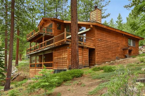 Single Family Residence in Incline Village NV 575 Fallen Leaf Way.jpg