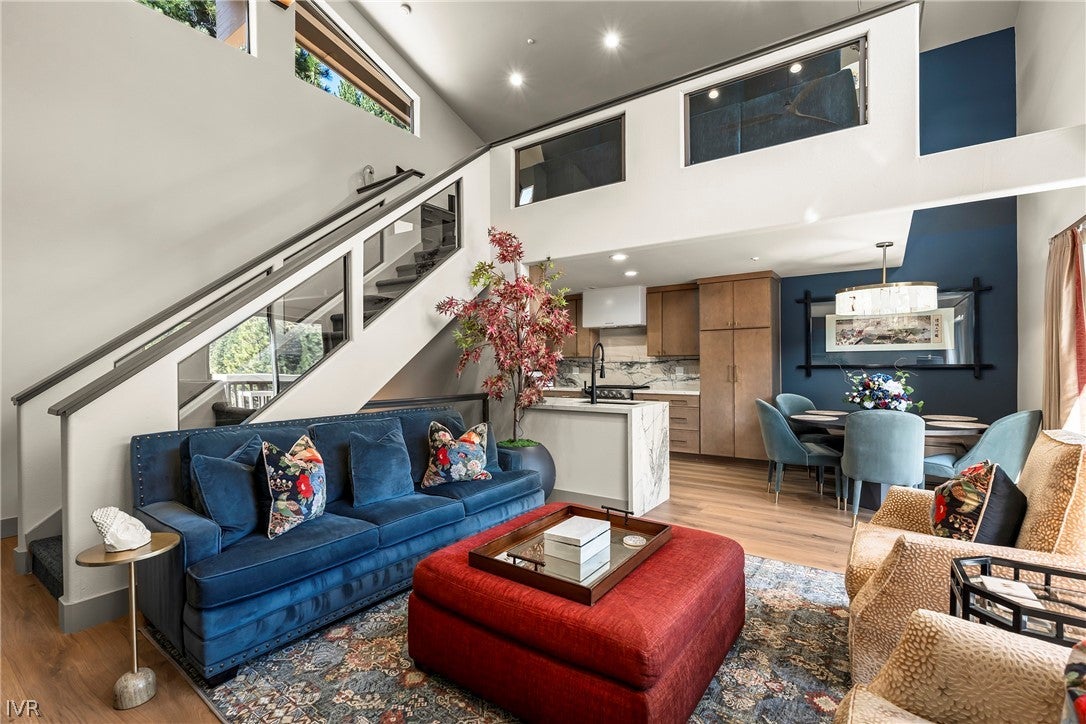 400 Fairview Boulevard 218