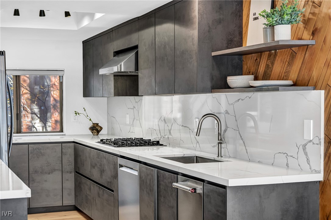 696 Village Boulevard 31