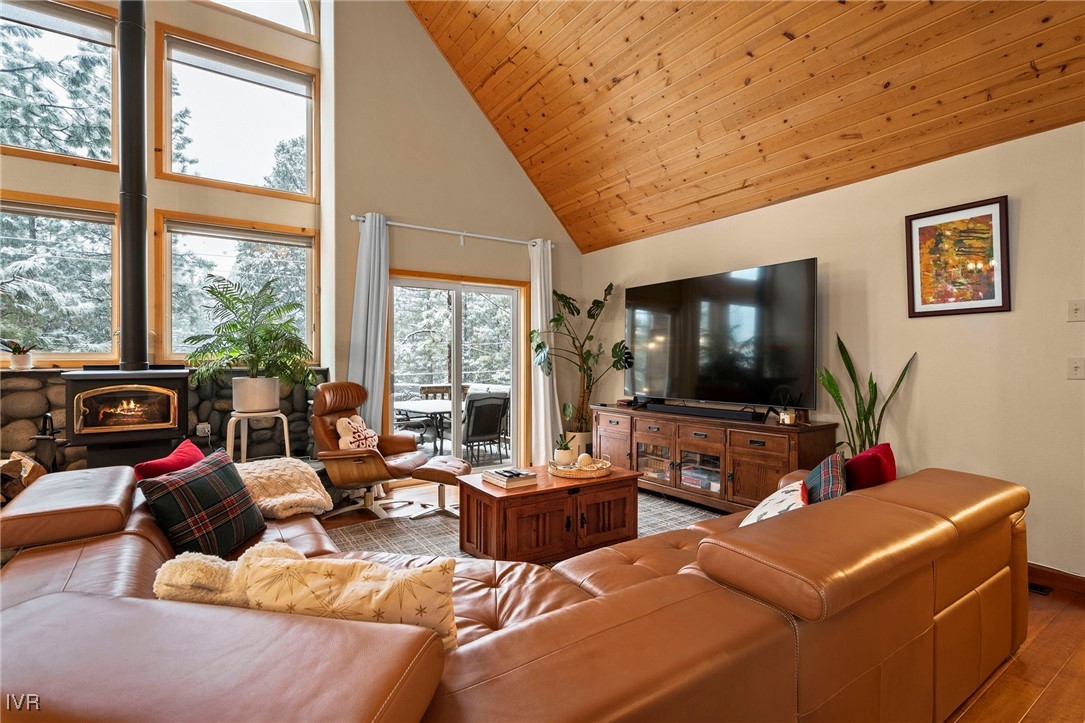 7685 Kingswood Drive