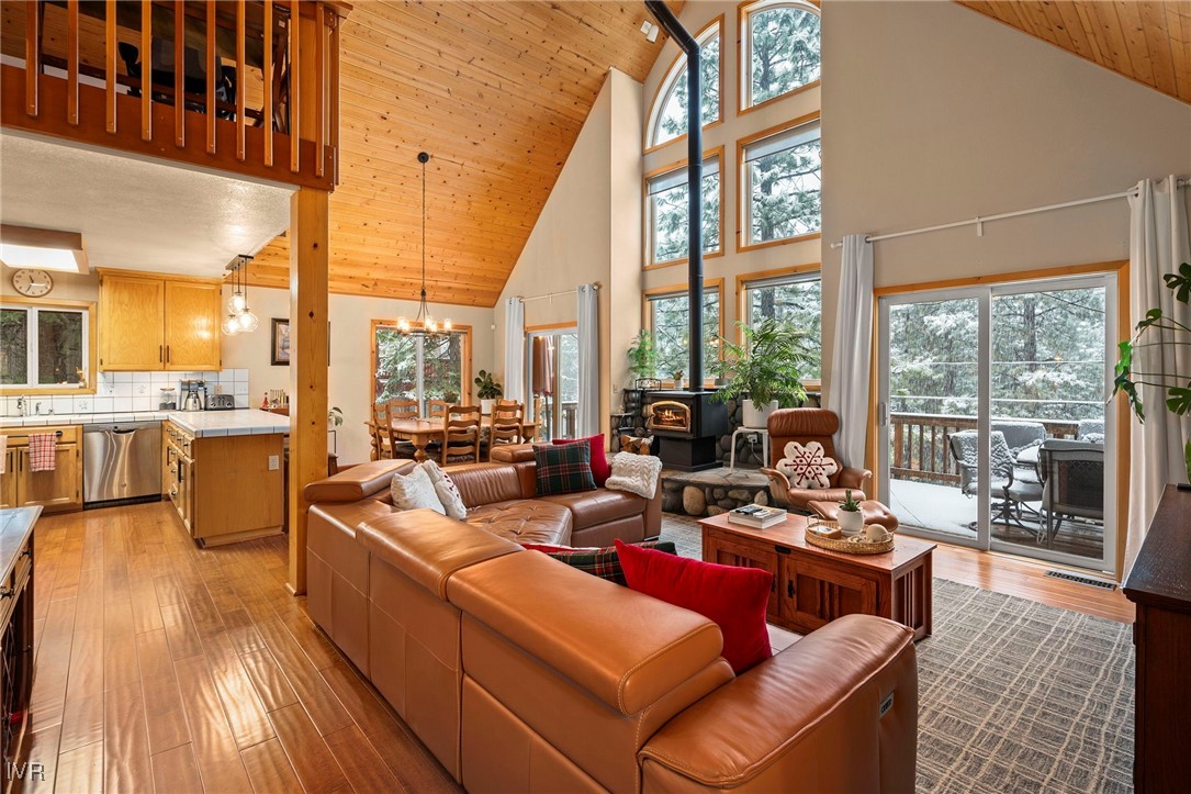 7685 Kingswood Drive