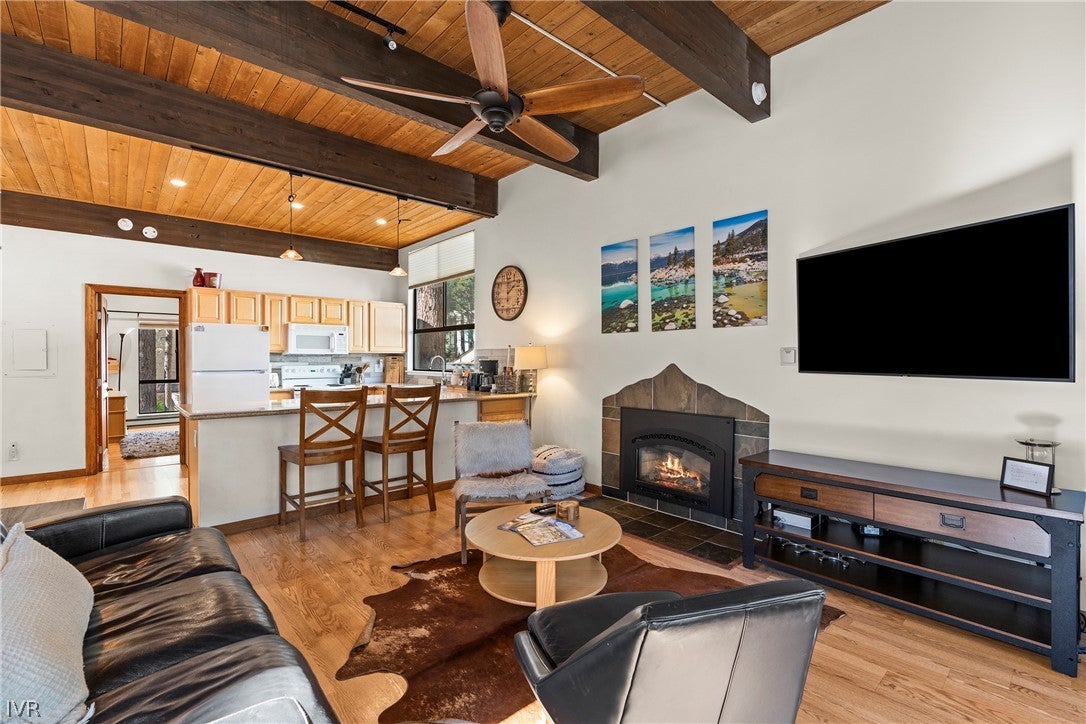 121 Juanita Drive 2-11