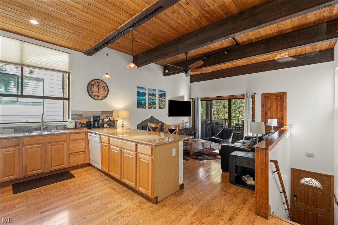 121 Juanita Drive 2-11