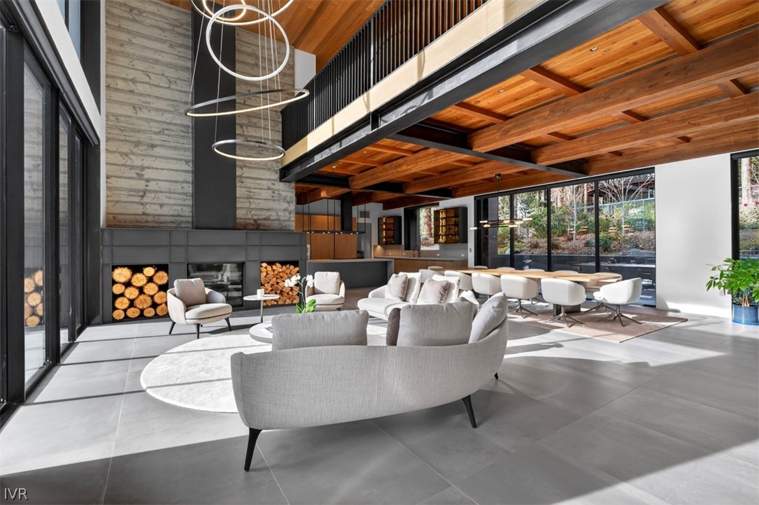 740 Lakeshore Boulevard