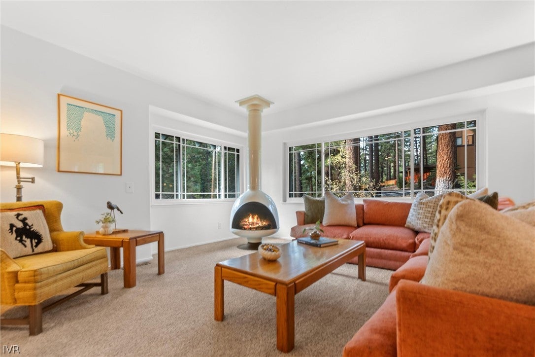 433 Winding Way