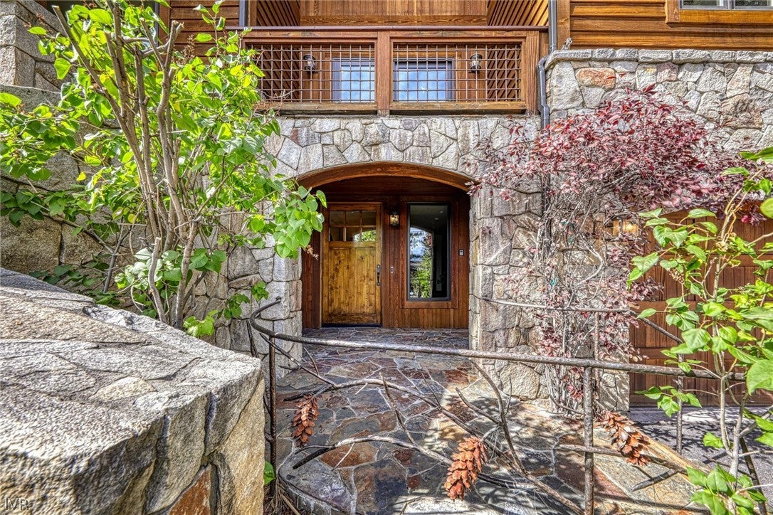 558 Dale Drive