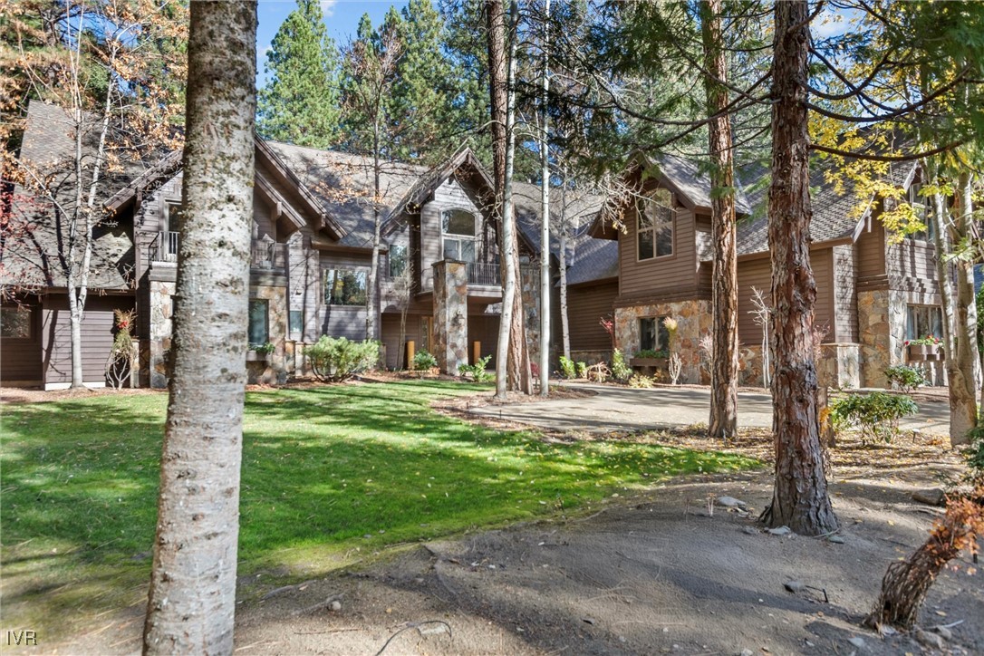 1056 Lakeshore Boulevard