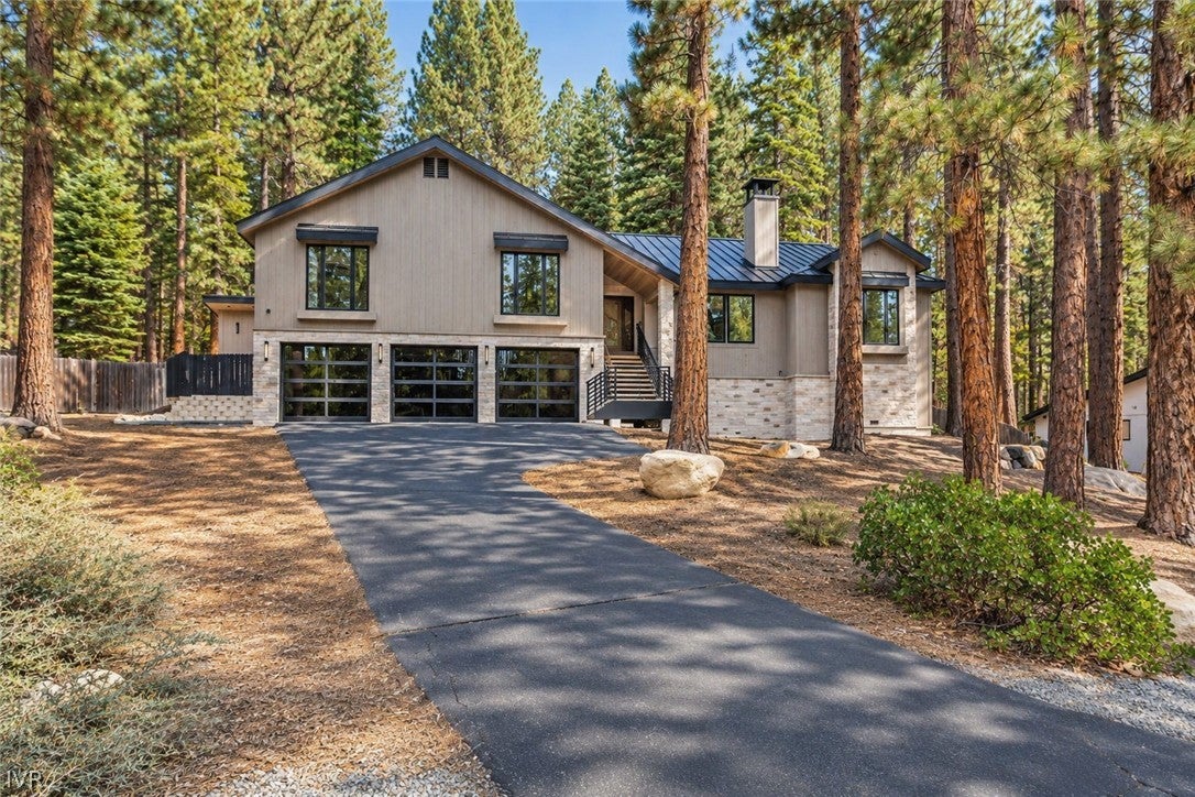 896 Donna Drive