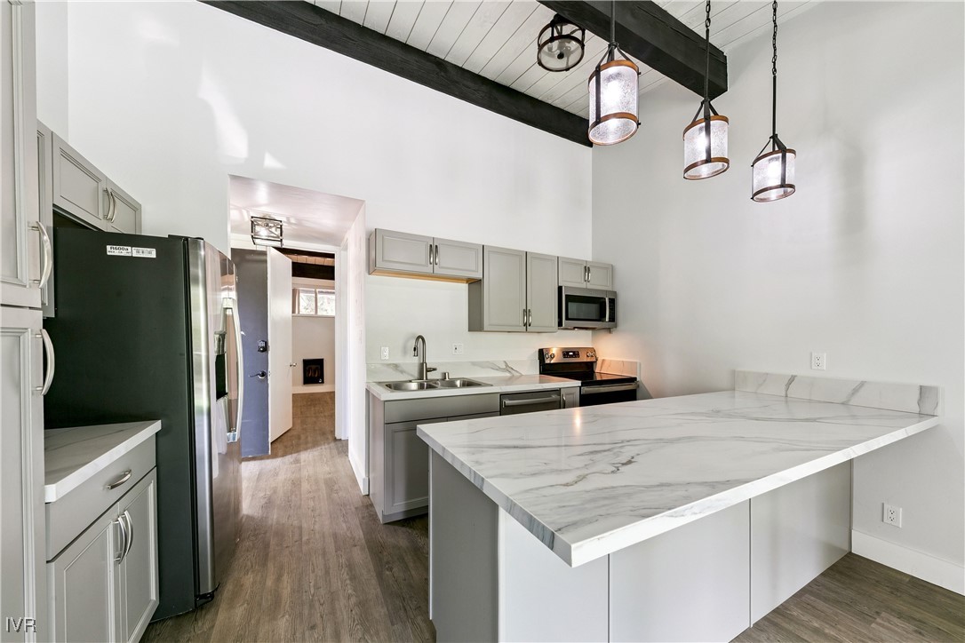 751 Tahoe Boulevard 20