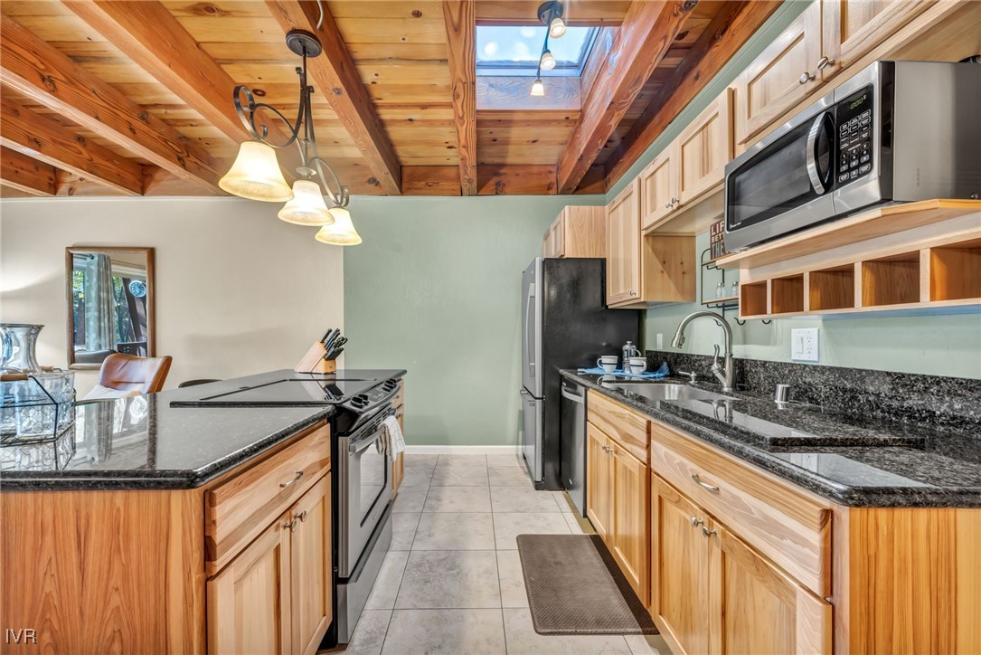 845 Southwood 22