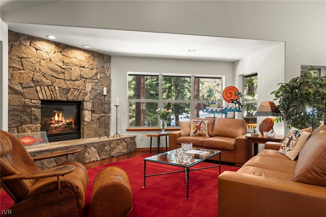 857 Lake Country Drive 14