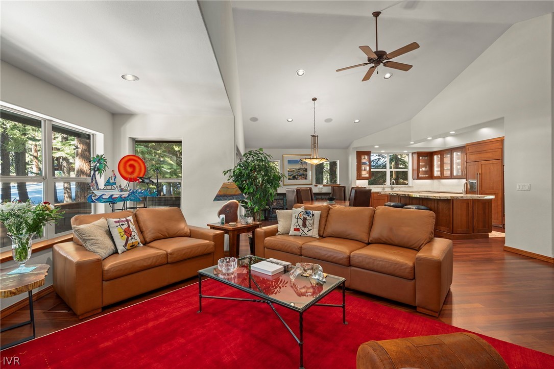 857 Lake Country Drive 14