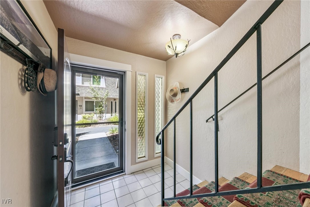 825 Southwood Boulevard 12