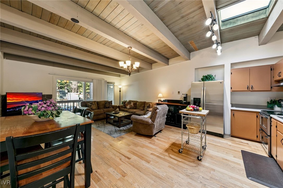 825 Southwood Boulevard 12