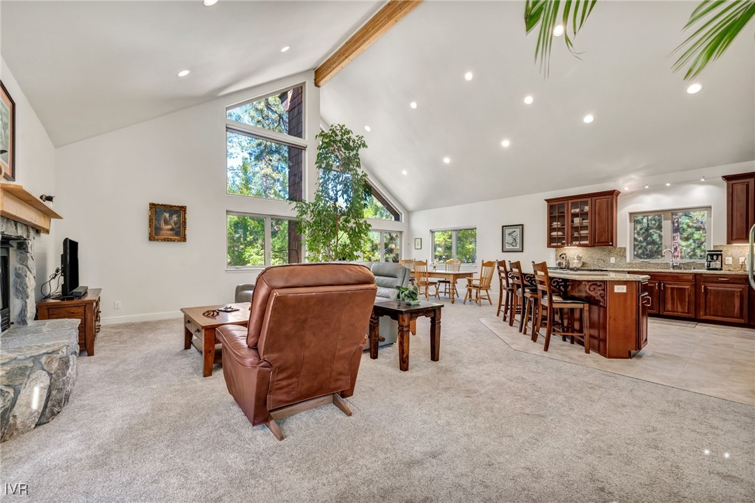 900 Southwood 4