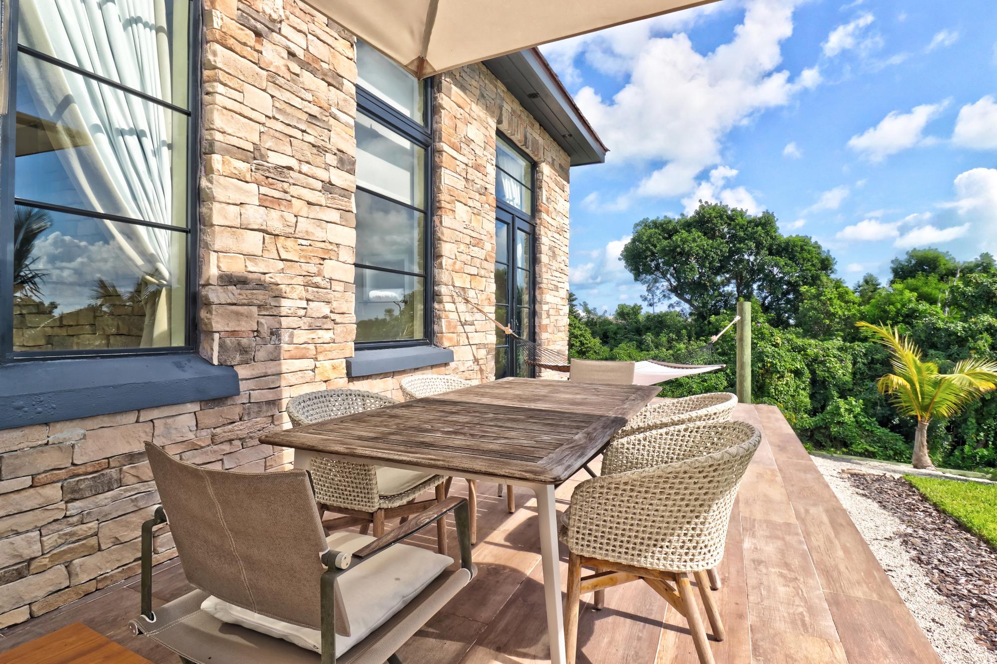 Marsh Harbour, The Bahamas, 2 Bedrooms Bedrooms, ,2 BathroomsBathrooms,Residential,Active,249831