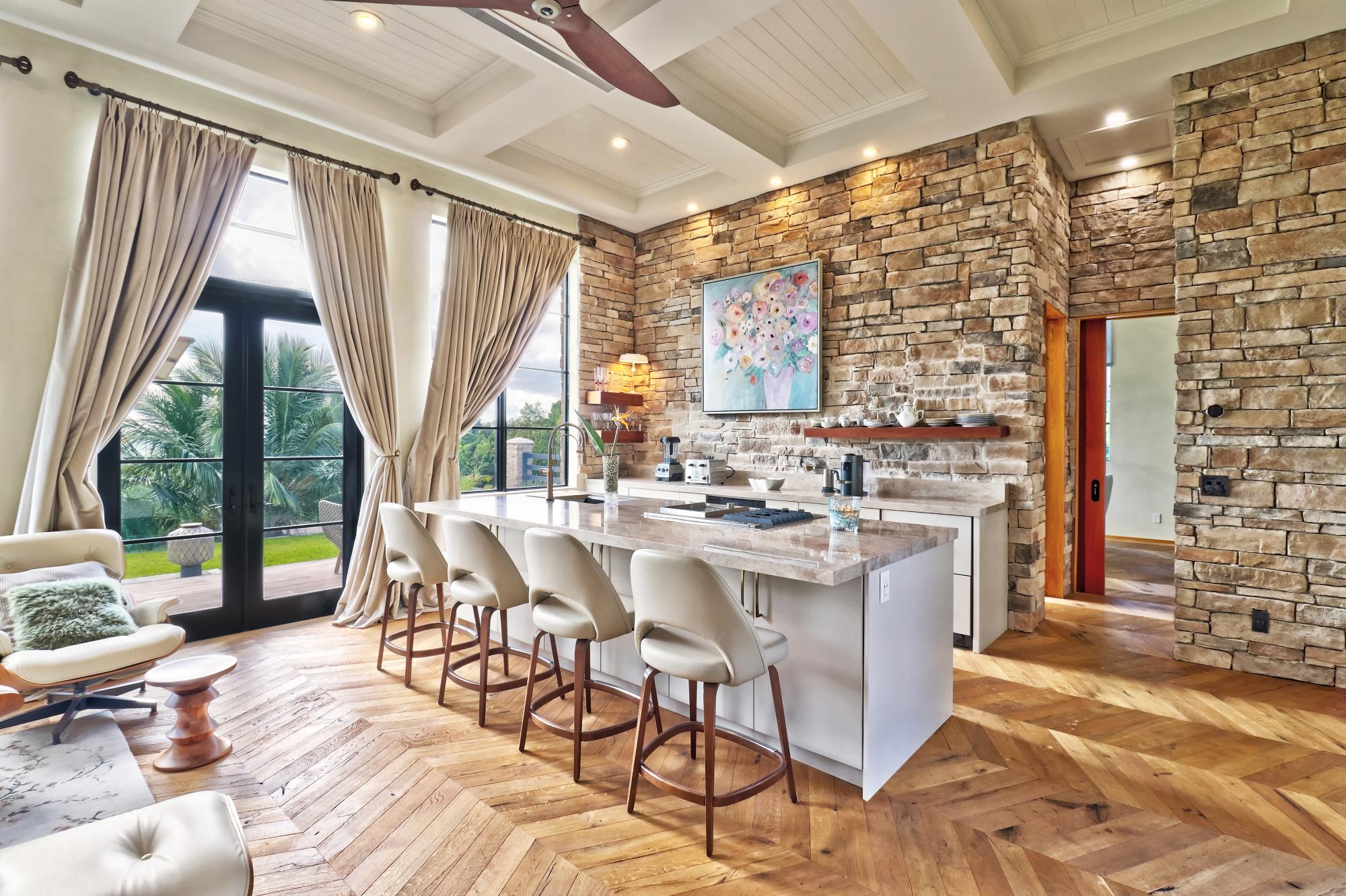 Marsh Harbour, The Bahamas, 2 Bedrooms Bedrooms, ,2 BathroomsBathrooms,Residential,Active,249831