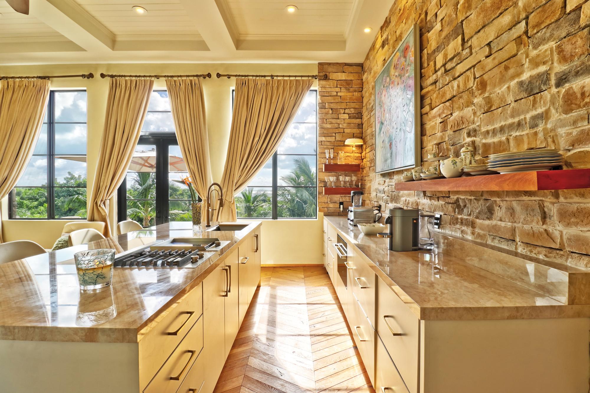 Marsh Harbour, The Bahamas, 2 Bedrooms Bedrooms, ,2 BathroomsBathrooms,Residential,Active,249831