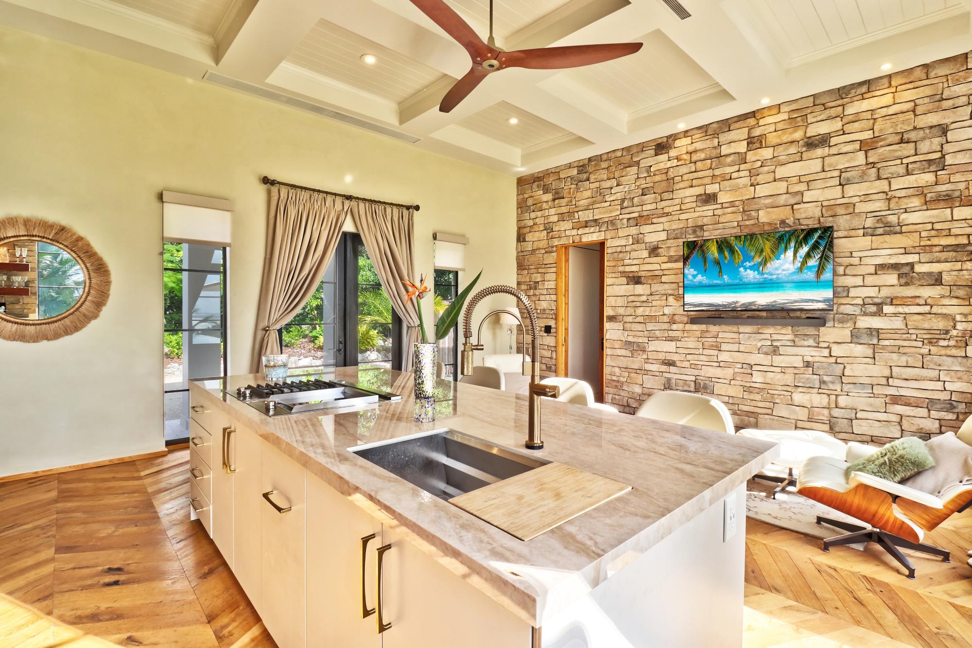 Marsh Harbour, The Bahamas, 2 Bedrooms Bedrooms, ,2 BathroomsBathrooms,Residential,Active,249831