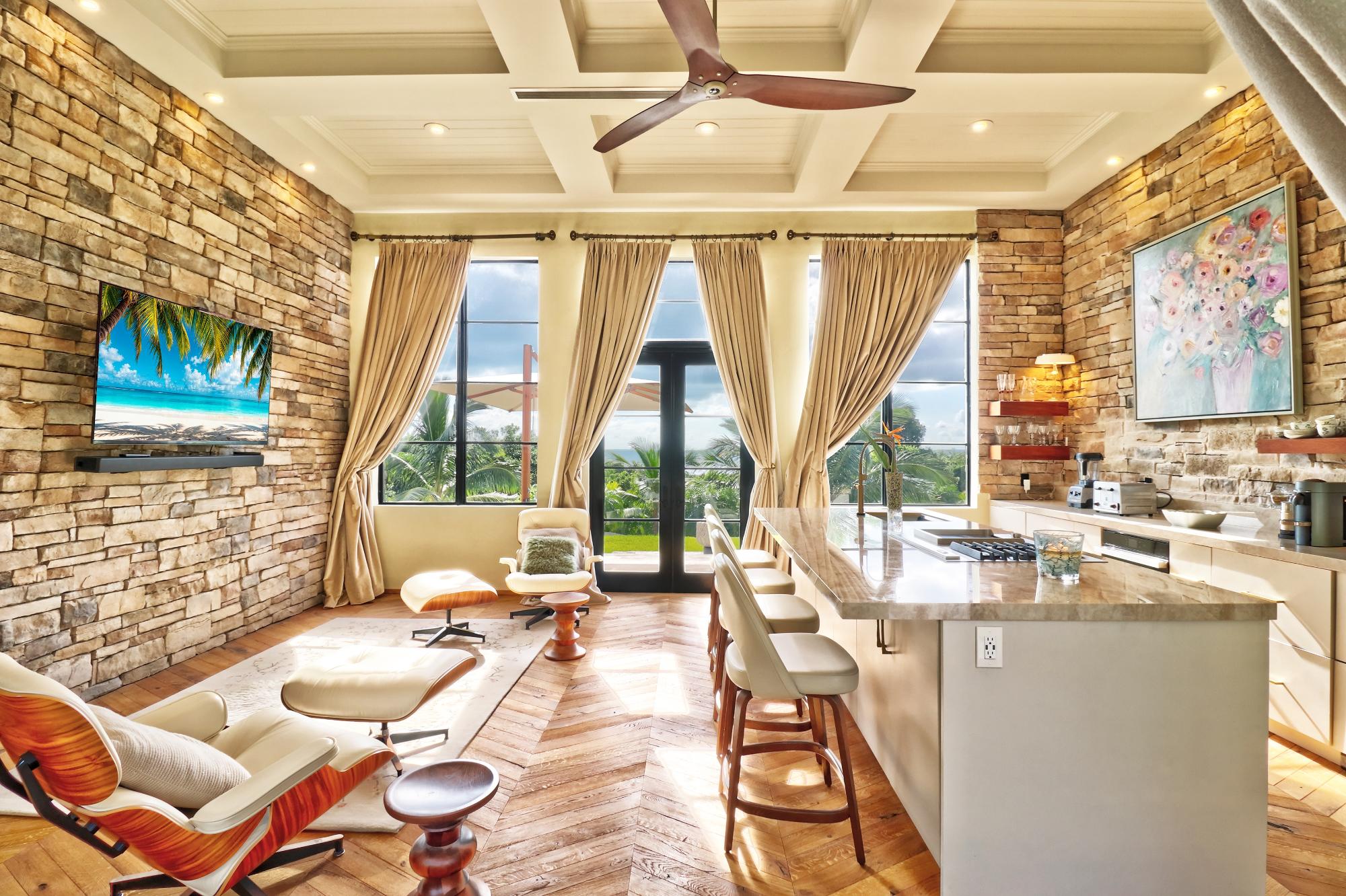 Marsh Harbour, The Bahamas, 2 Bedrooms Bedrooms, ,2 BathroomsBathrooms,Residential,Active,249831