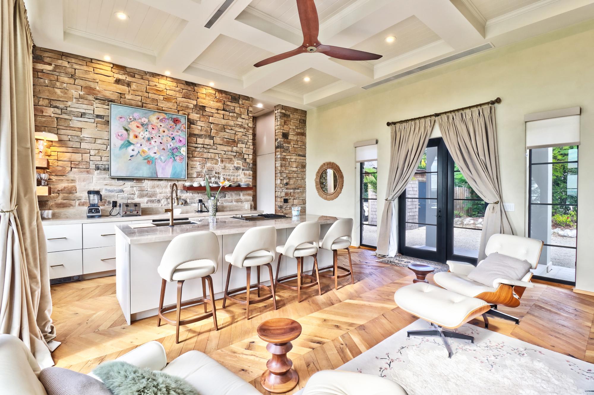 Marsh Harbour, The Bahamas, 2 Bedrooms Bedrooms, ,2 BathroomsBathrooms,Residential,Active,249831