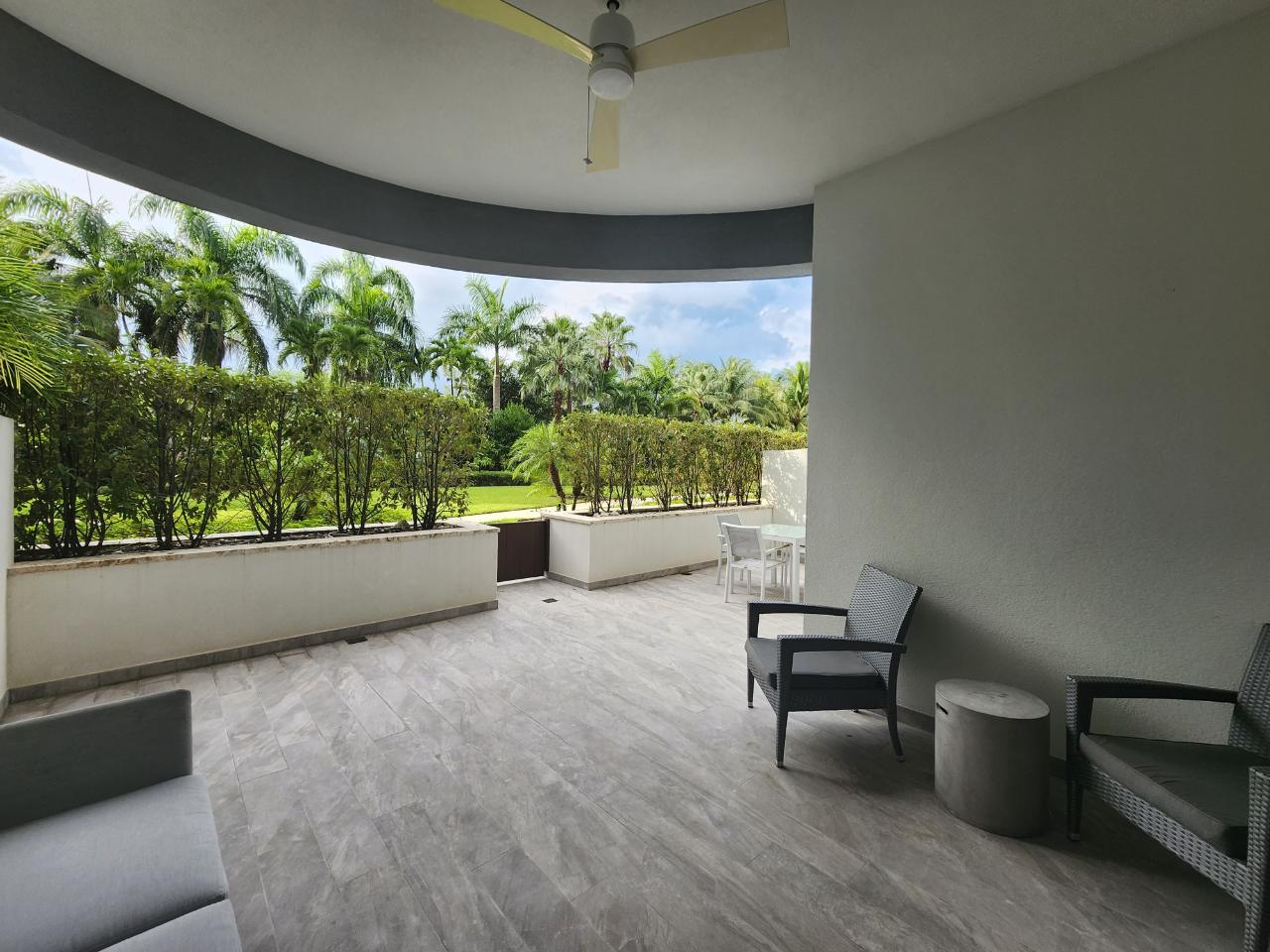 Cable Beach, The Bahamas, 2 Bedrooms Bedrooms, ,2 BathroomsBathrooms,Residential,Active,102982