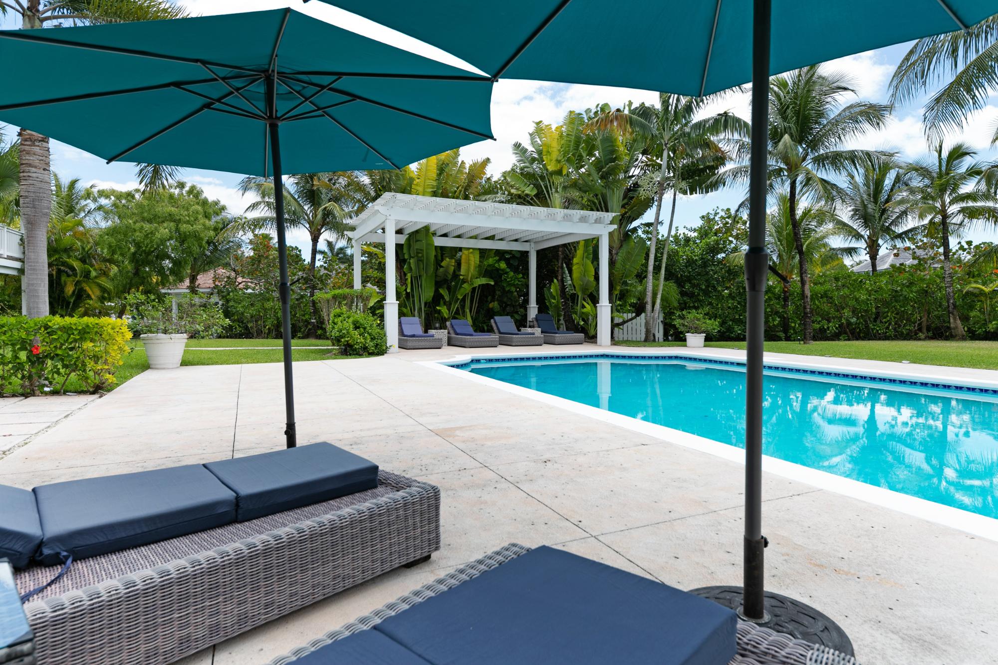 Old Fort Bay, The Bahamas, 8 Bedrooms Bedrooms, ,8 BathroomsBathrooms,Residential,Active,129197