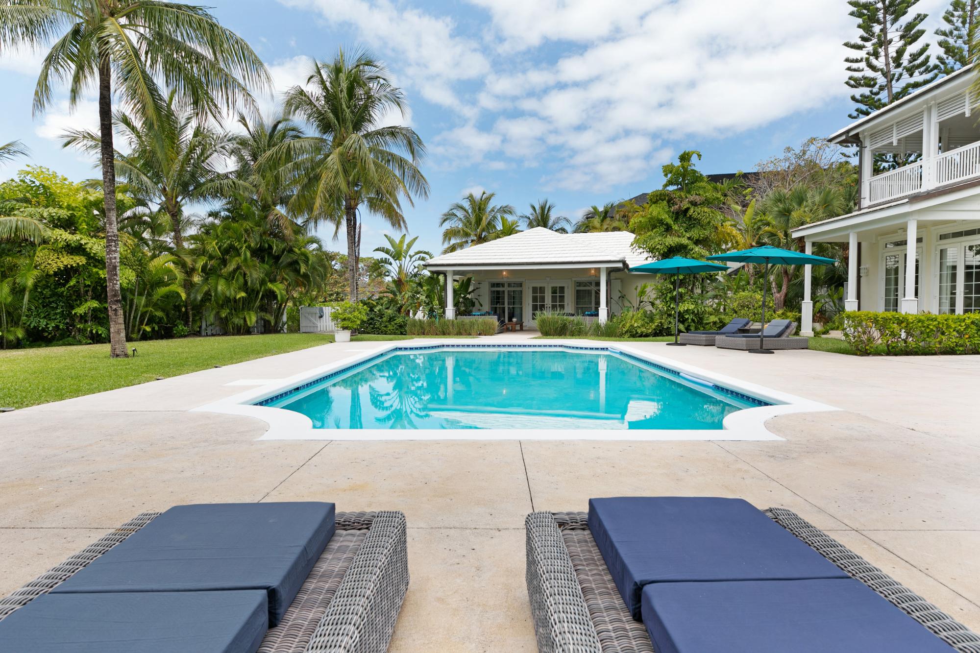 Old Fort Bay, The Bahamas, 8 Bedrooms Bedrooms, ,8 BathroomsBathrooms,Residential,Active,129197