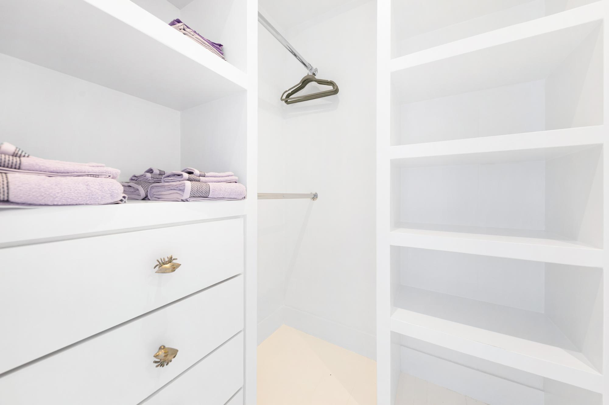 Old Fort Bay, The Bahamas, 8 Bedrooms Bedrooms, ,8 BathroomsBathrooms,Residential,Active,129197